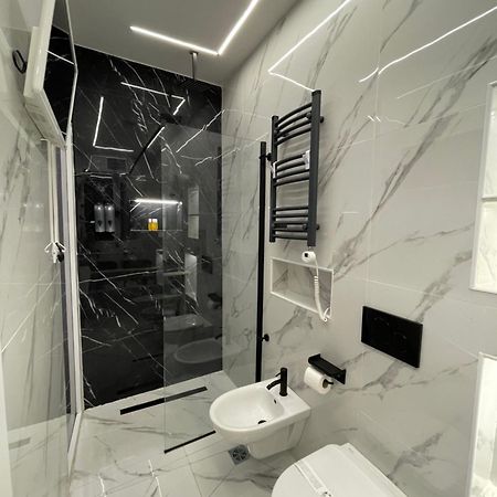 Luxury 5 Al Duomo Di Parma Apartman Kültér fotó